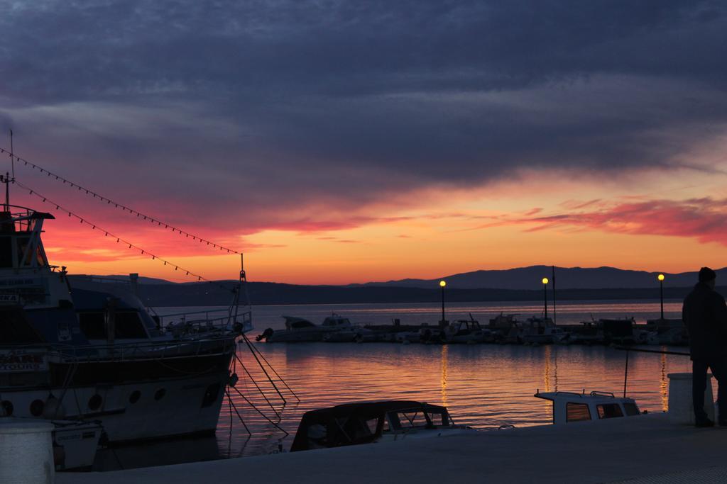 Sea View Nona Apartment ซริกเวนิซา ภายนอก รูปภาพ