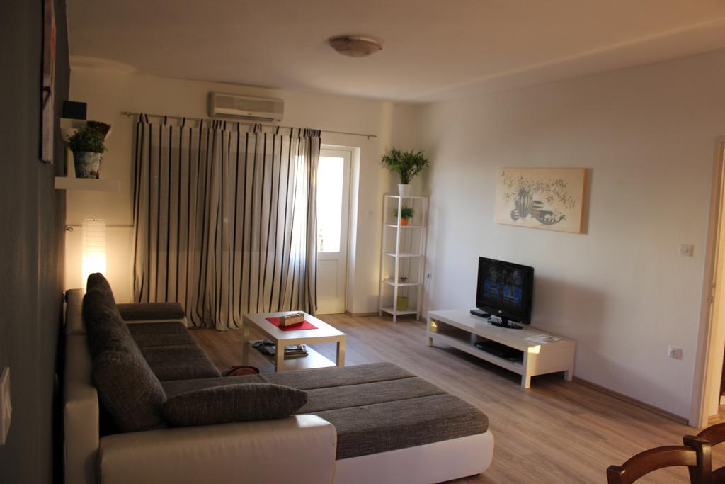 Sea View Nona Apartment ซริกเวนิซา ภายนอก รูปภาพ